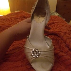 David's Bridal Ivory Wedding Heels